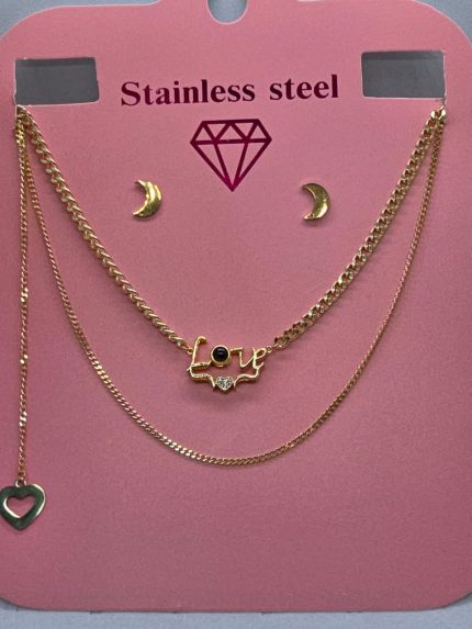 collar de dos caidas con dije de love con un corazón dorado