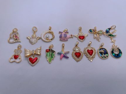 dijes corazón rojo